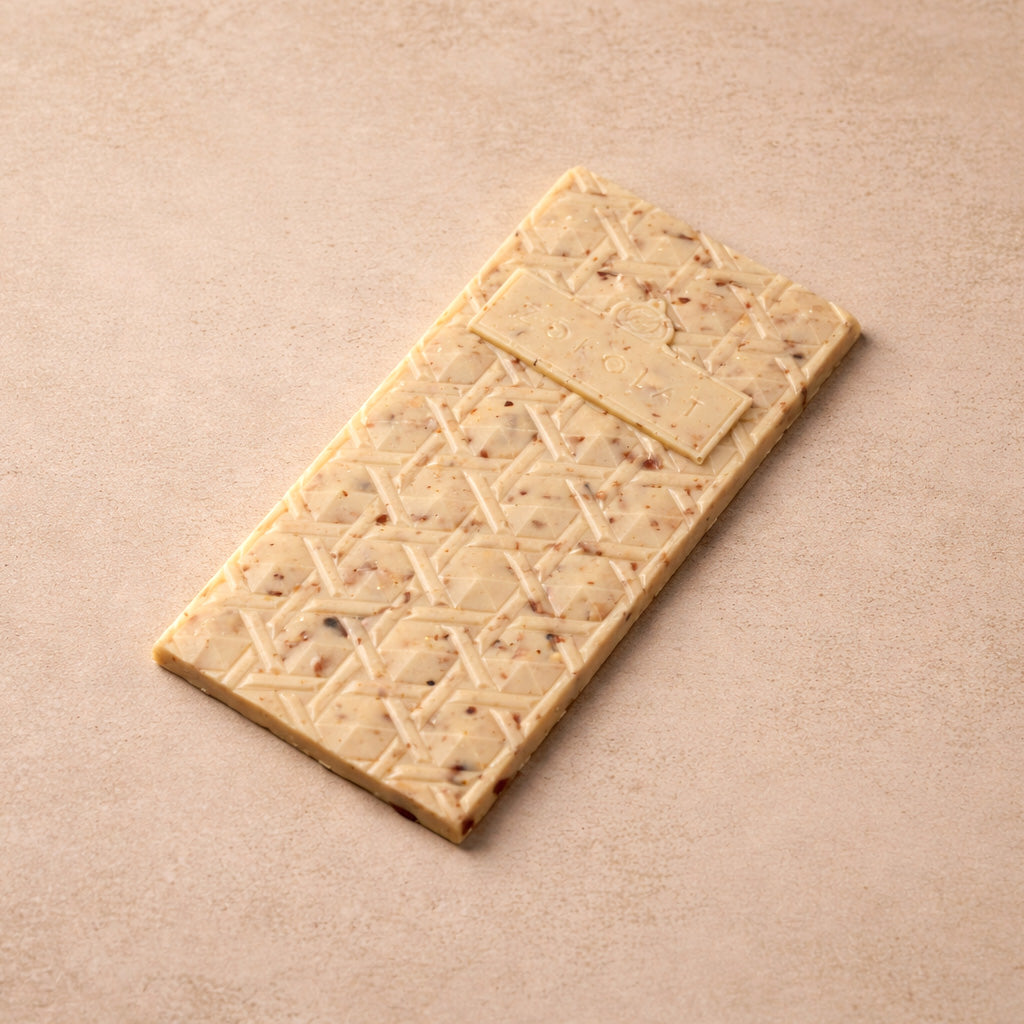 White Chocolate: Roasted Almonds